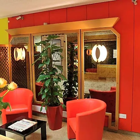Dufour Hotel