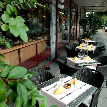 Dufour Hotel 3*